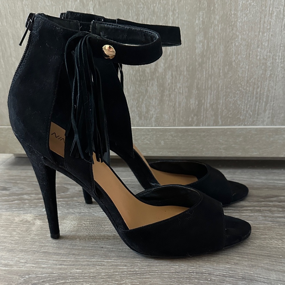 Nine West Black Open-Toe Fringe Heels Size 9